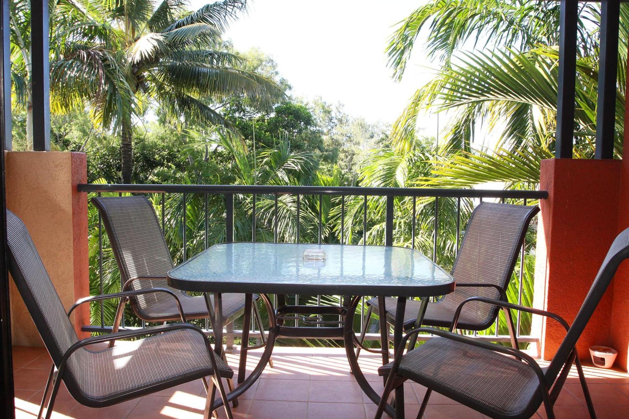 Nautilus Holiday Apartments Port Douglas Buitenkant foto
