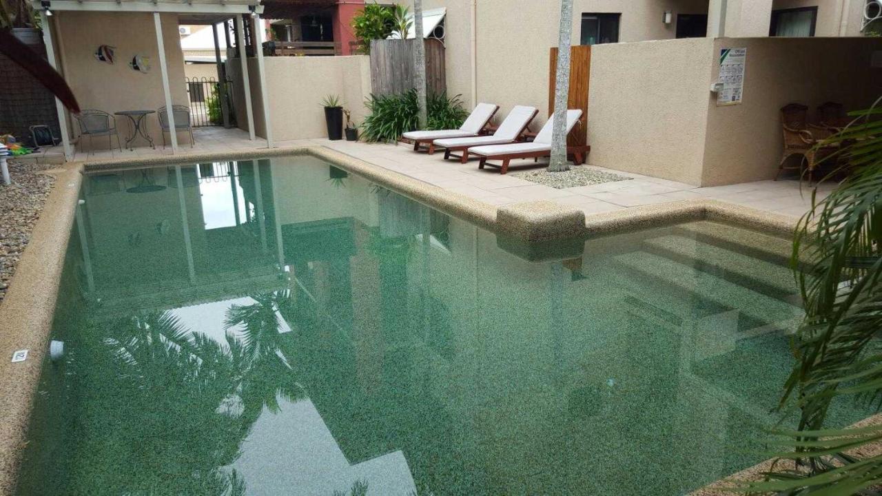 Nautilus Holiday Apartments Port Douglas Buitenkant foto